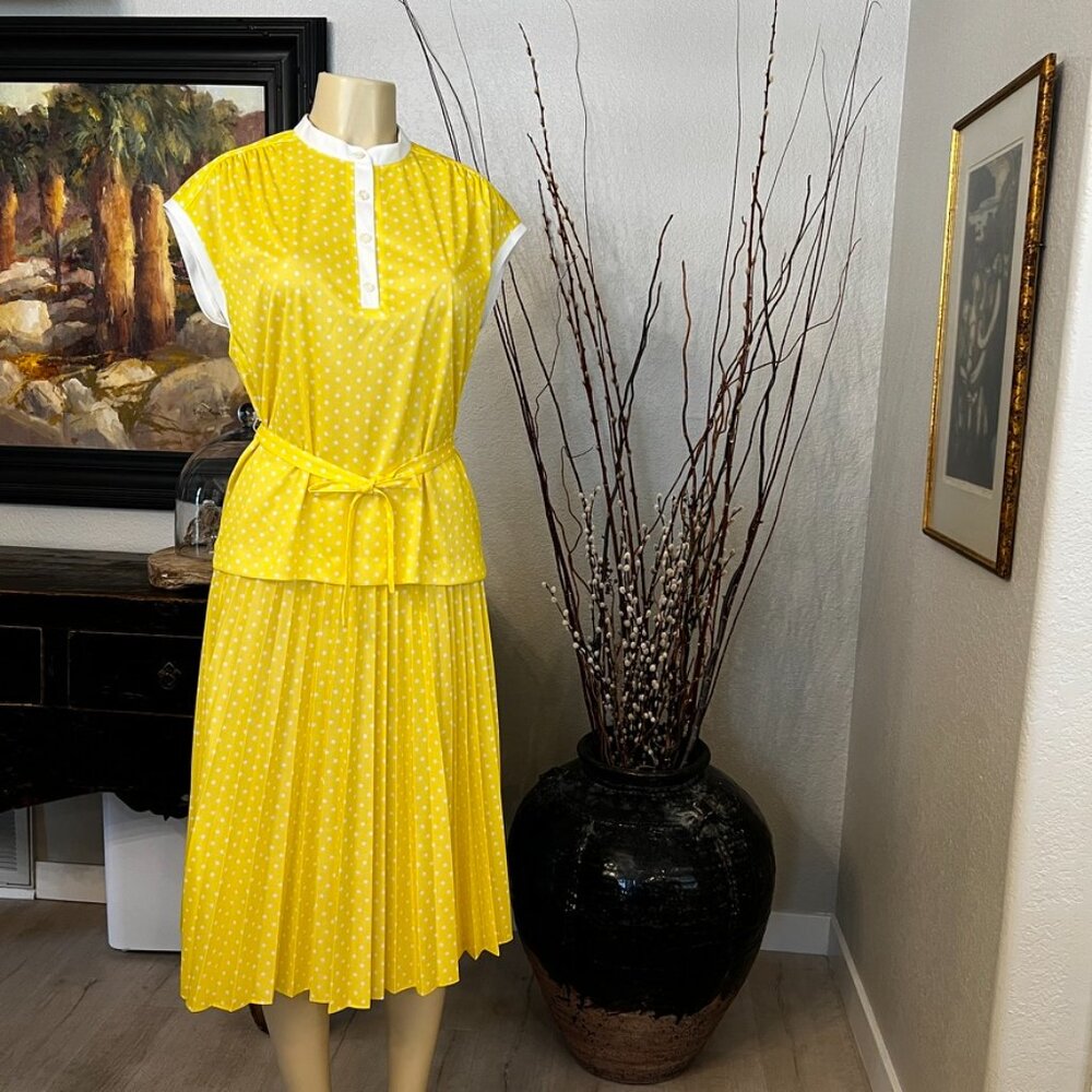 Marty Gutmacher Lemon Yellow w/White Polka Dots Pleated Skirt&Cap Sleeve Top Set